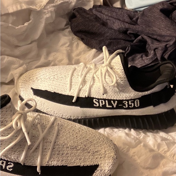Yeezy 350 boost v2 - Picture 2 of 10